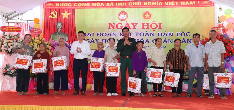 Ngày hội Đại đoàn kết toàn dân tộc - Ngày hội văn hóa quân dân Khu dân cư thôn Đới Khê, xã Đặng Lễ