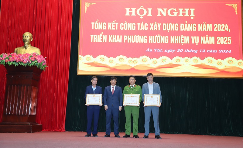 Huyện Ân Thi tổng kết công tác xây dựng Đảng năm 2024