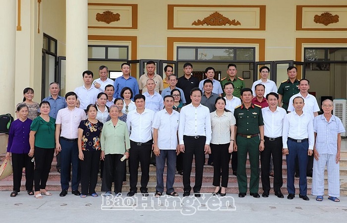 Đồng chí Bí thư Tỉnh ủy Nguyễn Hữu Nghĩa dự sinh hoạt chi bộ thôn Phúc Tá